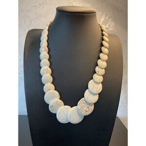 Coastal Western White Stone Disc Graduated Statement Neckalce